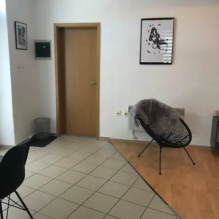 Picasso Apartman